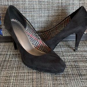 Fioni Black Heels